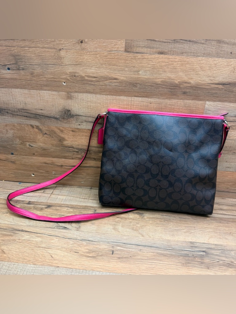 Coach Dark Brown Signature Crossbody with Bright Pink Trim - Picture 5 of 7